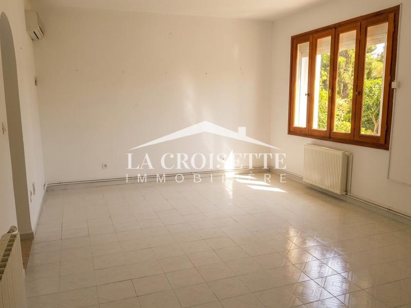 Villa S+6 avec piscine à La Marsa